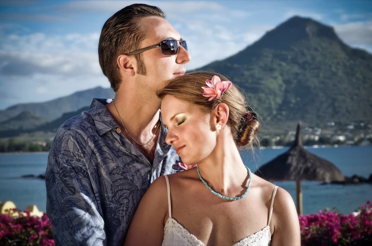 Bride's natural beauty enhanced for Mauritius wedding